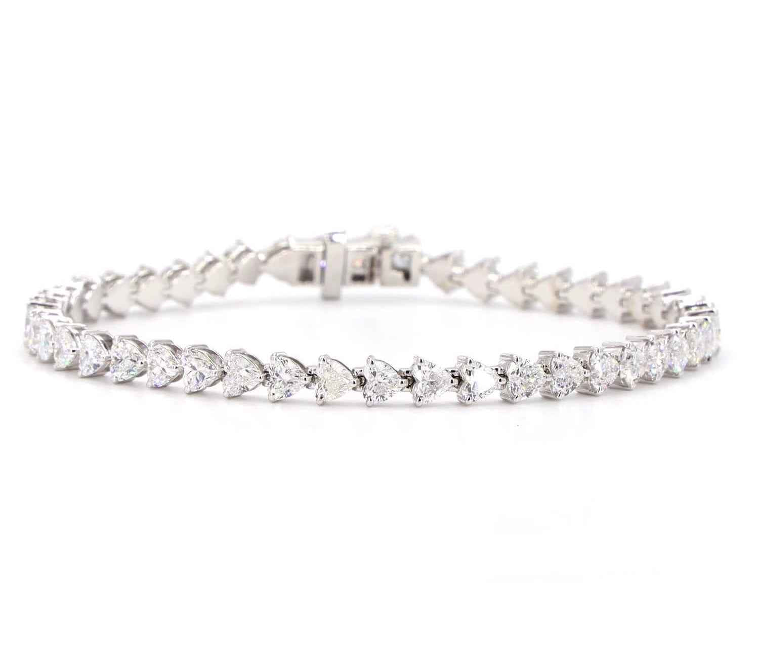 Horizontal Hearts Lab Diamond Bracelet